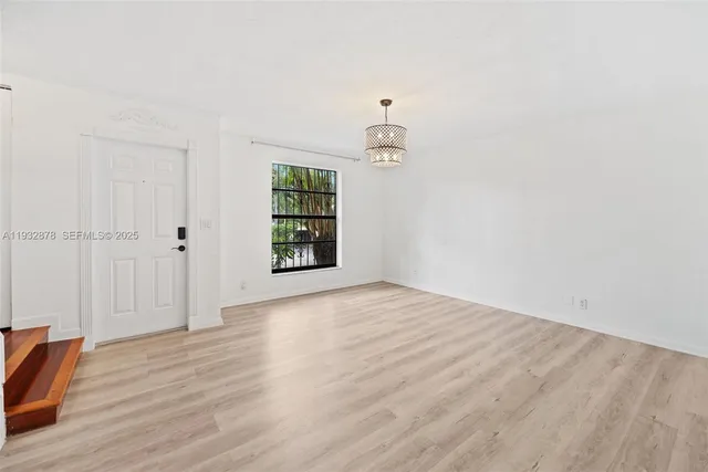 $3,400 | 16681 Northeast 35th Avenue, Unit 3, North Miami Beach, FL 33160