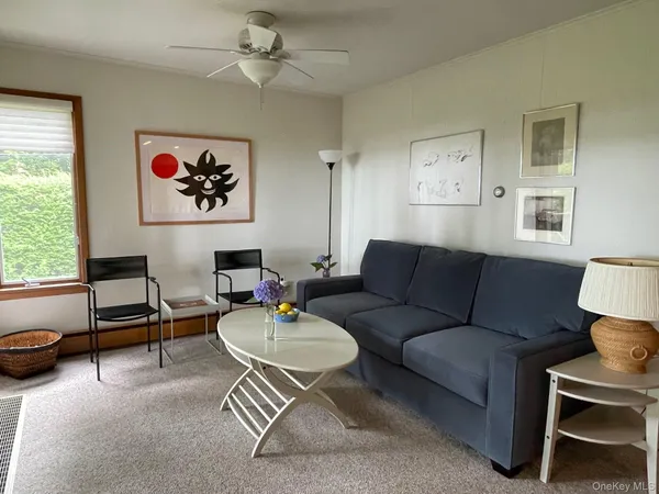 $499,000 | 13 Winthrop Road, Unit 24, Shelter Island Heights, NY 11965