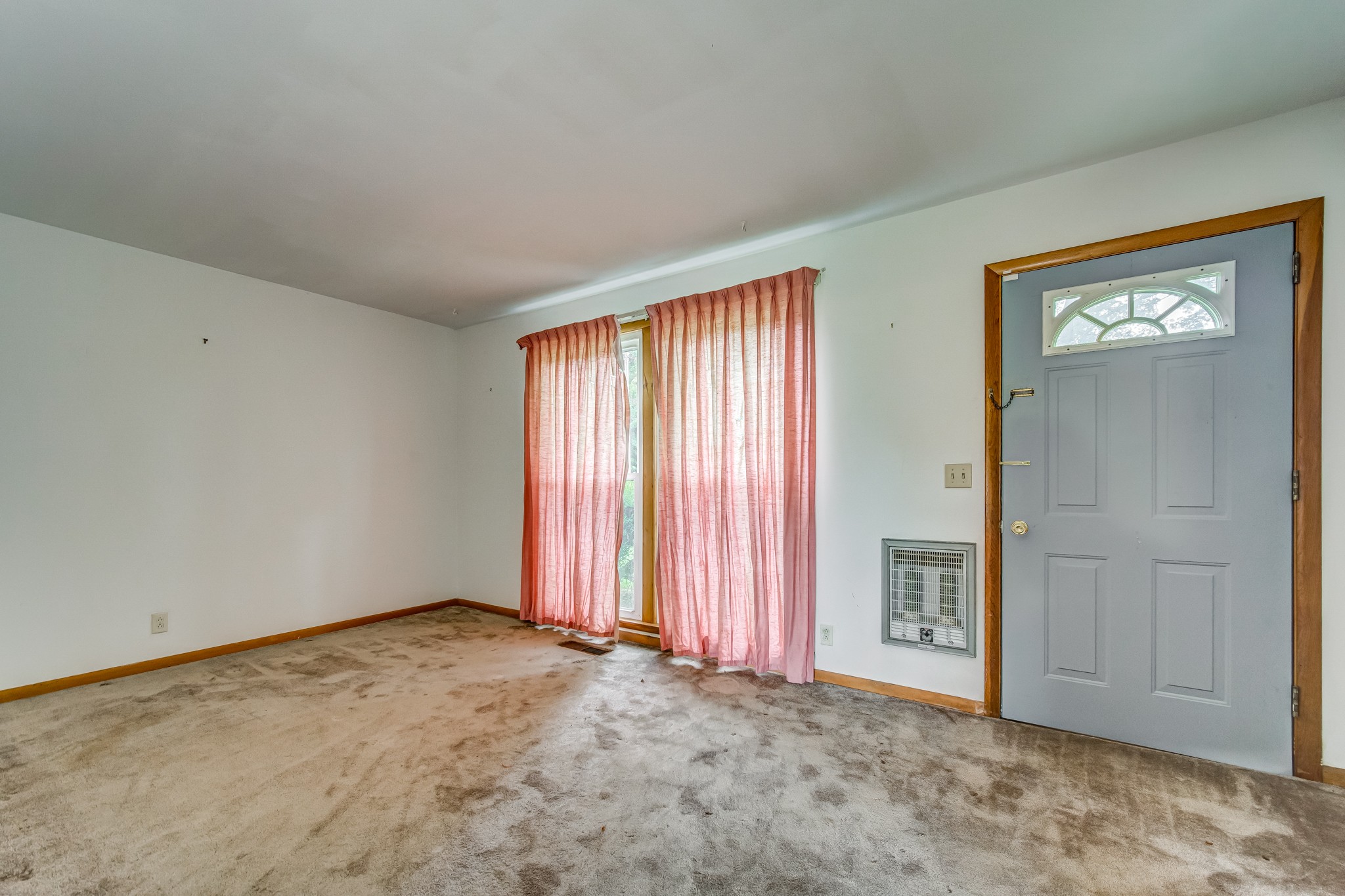 1377 Deal Road Burns, TN 37029 - Photo 8 of 47 an empty room with windows