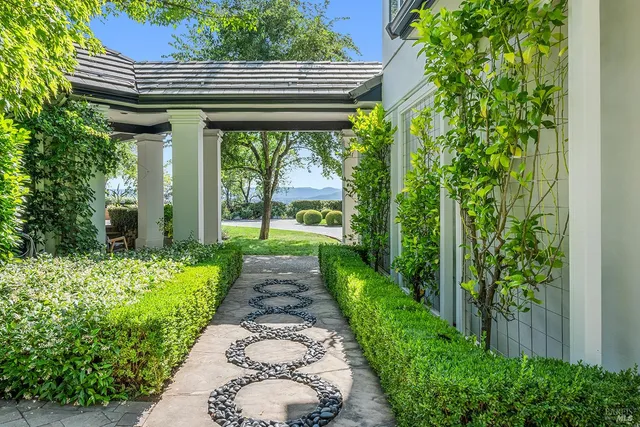$8,750,000 | 4395 Pine Flat Road, Healdsburg, CA 95448