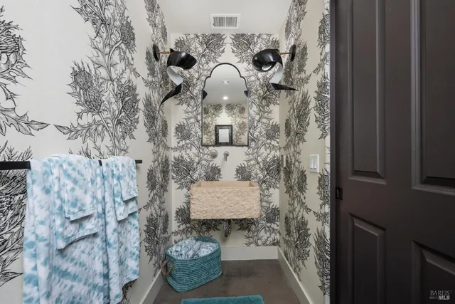 $8,750,000 | 4395 Pine Flat Road, Healdsburg, CA 95448