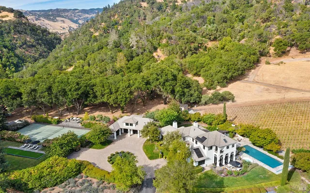 $8,750,000 | 4395 Pine Flat Road, Healdsburg, CA 95448