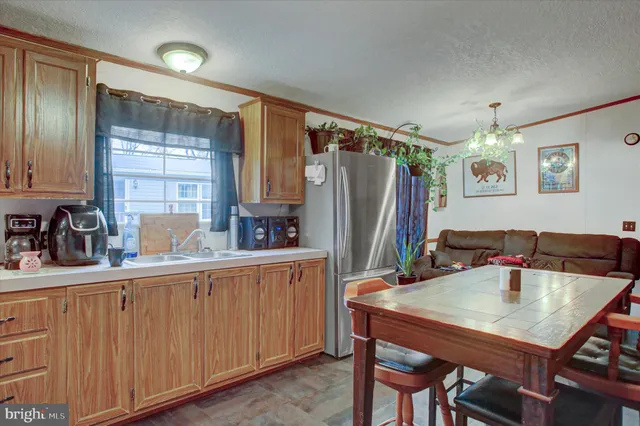 $124,900 | 156 Linda Drive, New Oxford, PA 17350