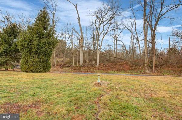$89,900 | 156 Linda Drive, New Oxford, PA 17350