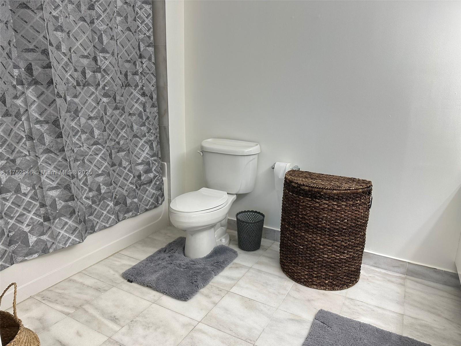 601 Northeast 36th Street, Unit 1009 Miami, FL 33137 - Photo 17 of 30