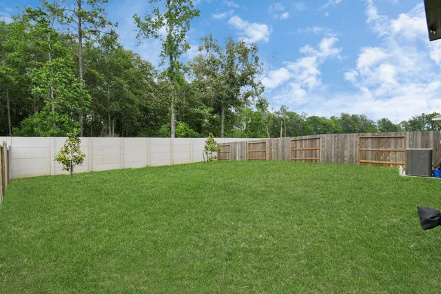 $2,099 | 18606 Rosehill Pr Drive, New Caney, TX 77357