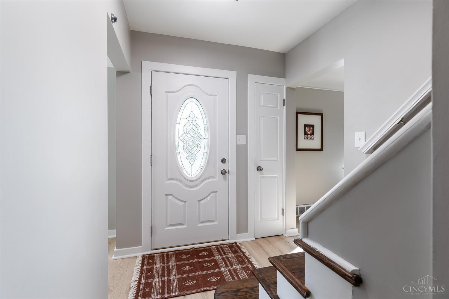 471 Anderson Ferry Road Cincinnati, OH 45238 - Photo 3 of 41