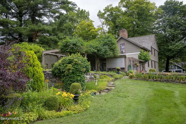 $1,300,000 | 18 Goodrich Street, Stockbridge, MA 01262