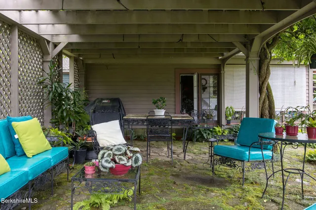 $1,300,000 | 18 Goodrich Street, Stockbridge, MA 01262