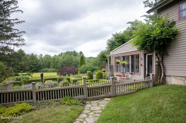 $1,300,000 | 18 Goodrich Street, Stockbridge, MA 01262