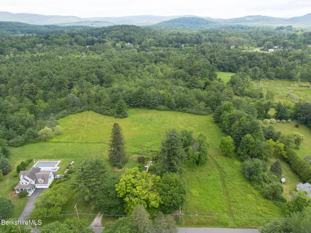 $1,300,000 | 18 Goodrich Street, Stockbridge, MA 01262