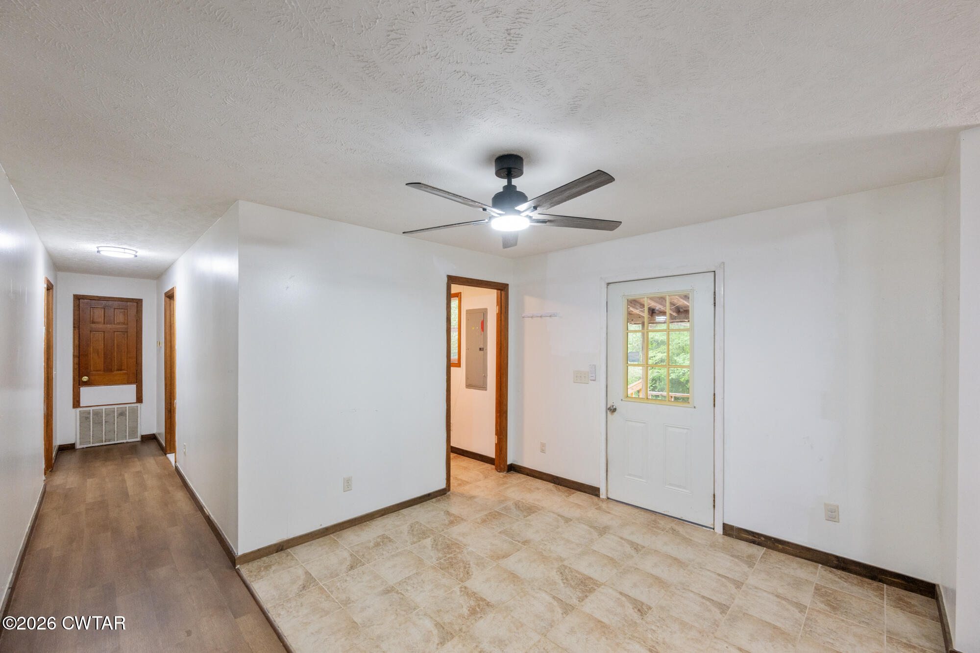 2827 Chapel Hill Road McKenzie, TN 38201 - Photo 11 of 40 NZ9_5541