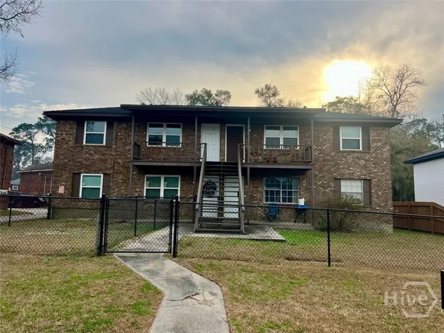$1,375 | 2511 Oak Forest Drive, Unit B, Savannah, GA 31404