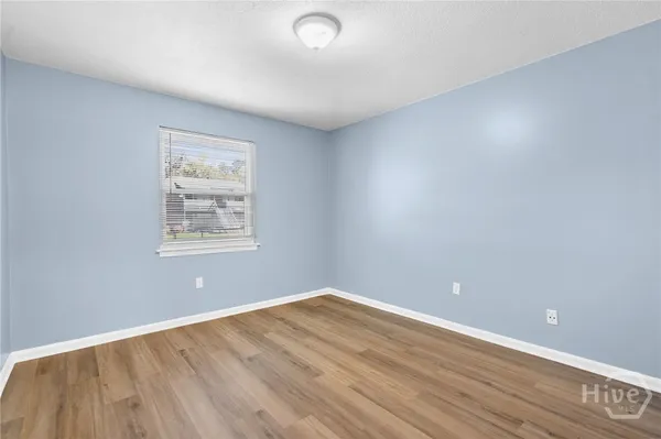 $1,375 | 2511 Oak Forest Drive, Unit B, Savannah, GA 31404