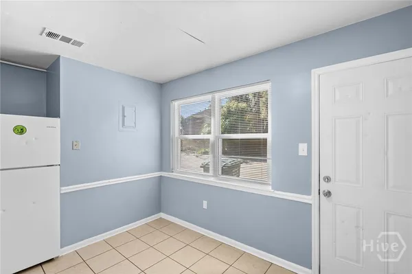 $1,375 | 2511 Oak Forest Drive, Unit B, Savannah, GA 31404