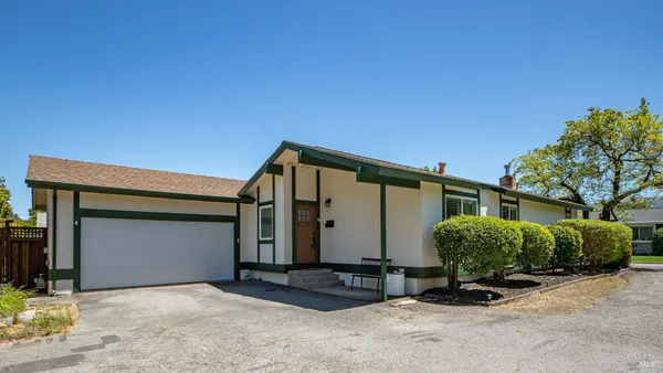 $999,000 | 4 Mendocino Lane, Novato, CA 94947