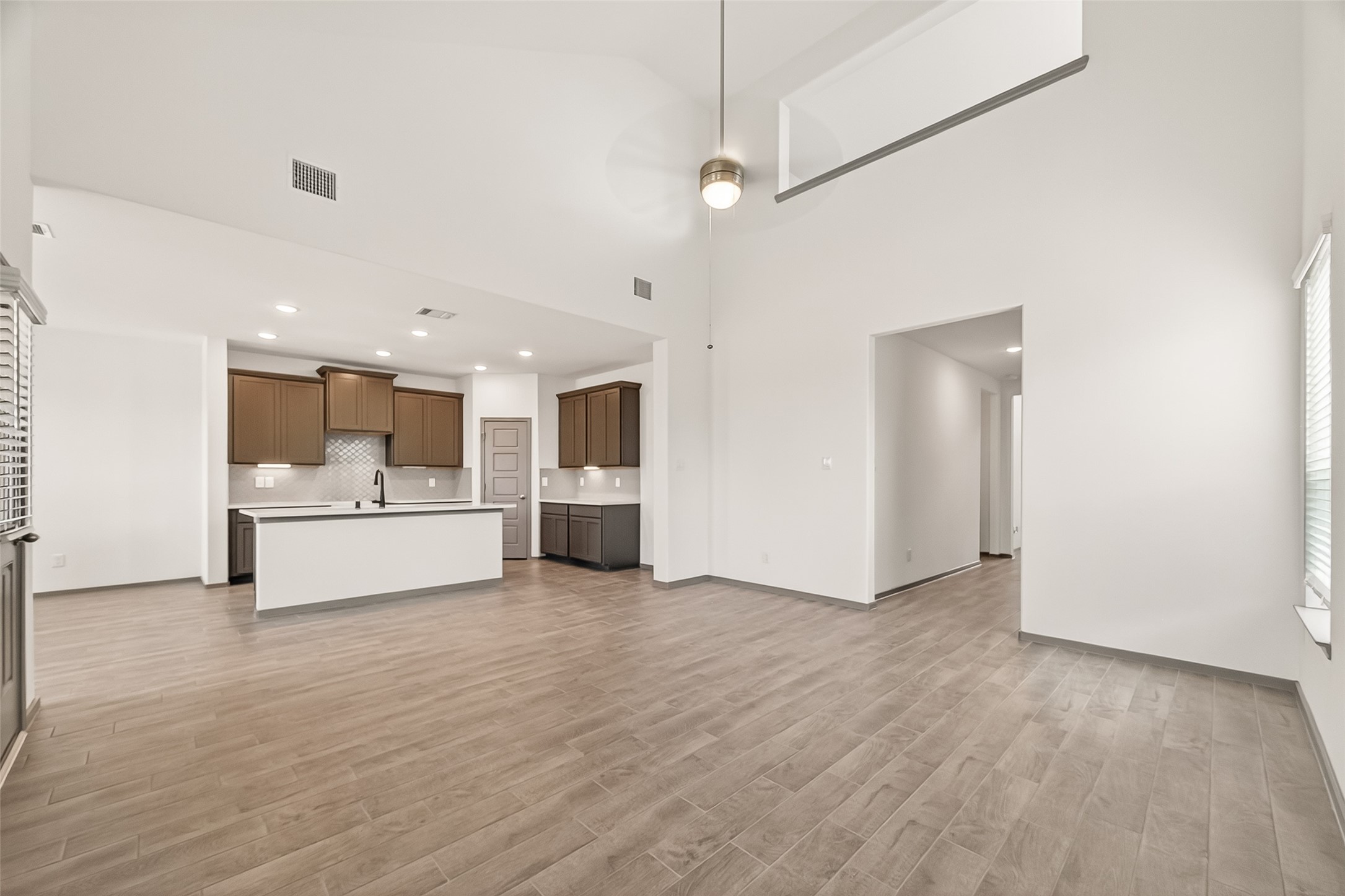 13310 Prado Ridge Lane Rosharon, TX 77583 - Photo 7 of 48