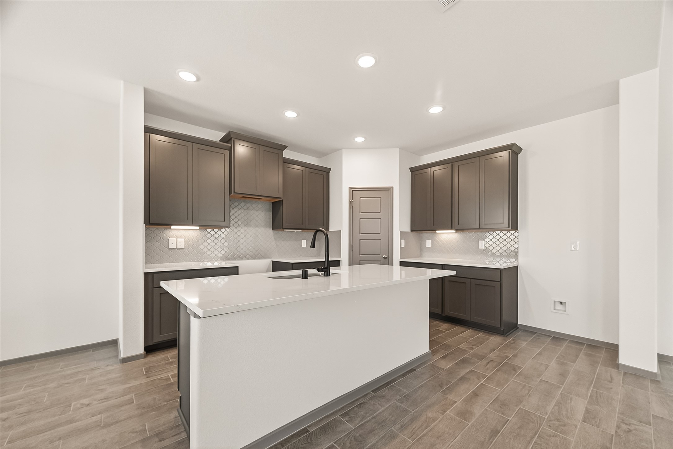 13310 Prado Ridge Lane Rosharon, TX 77583 - Photo 10 of 48