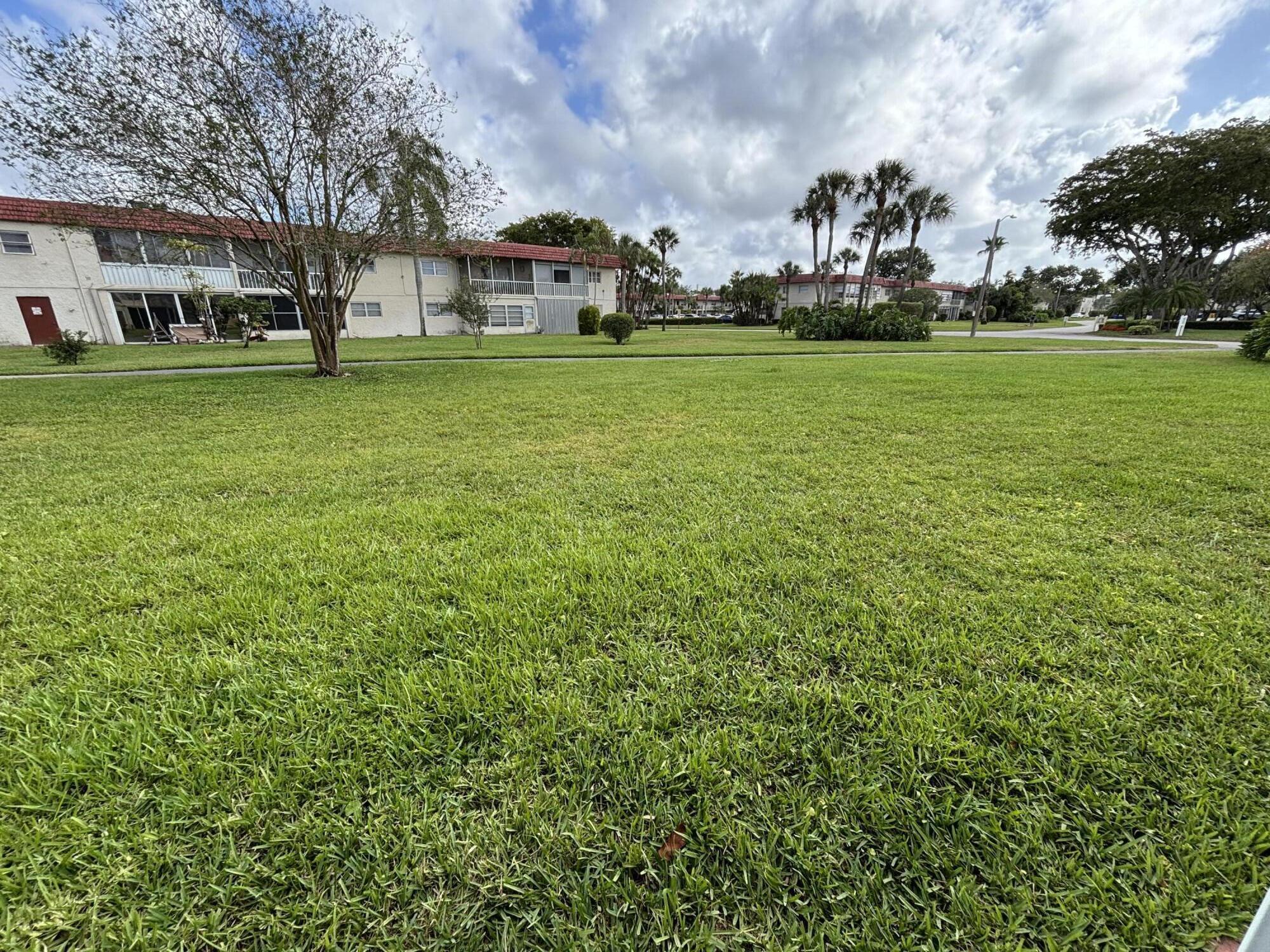 33 Abbey Lane, Unit 106 Delray Beach, FL 33446 - Photo 27 of 35 IMG_9628