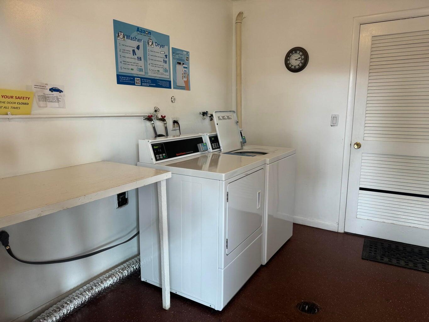 33 Abbey Lane, Unit 106 Delray Beach, FL 33446 - Photo 29 of 35 Abbey laundry