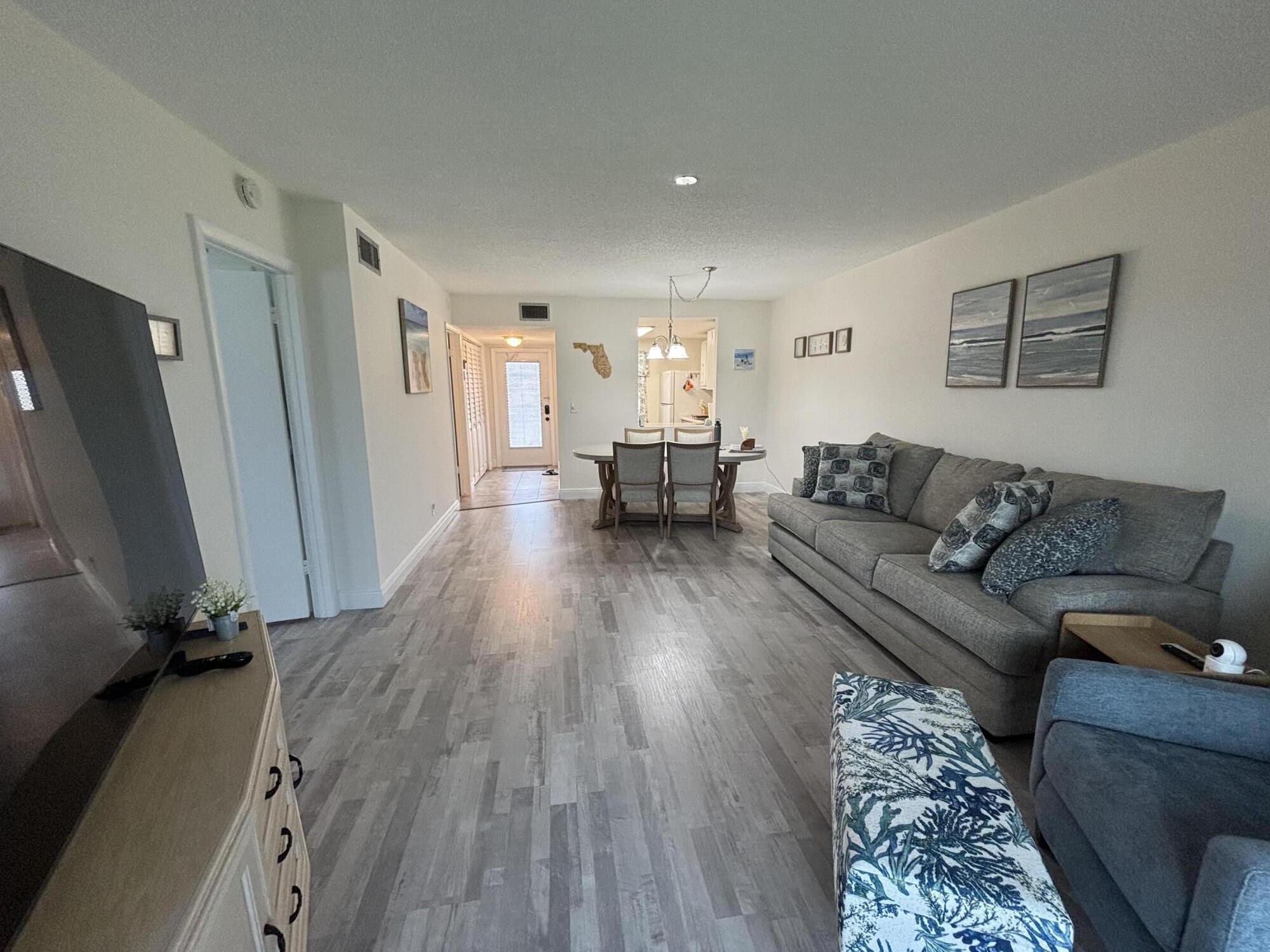 33 Abbey Lane, Unit 106 Delray Beach, FL 33446 - Photo 10 of 35 IMG_9599