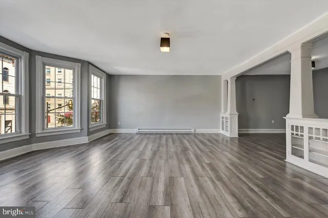 $1,700 | 128 East Broad Street, Tamaqua, PA 18252