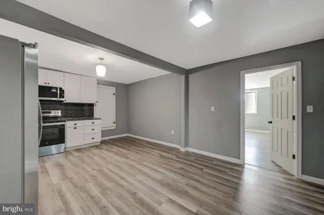 $1,700 | 128 East Broad Street, Tamaqua, PA 18252