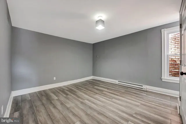 $1,700 | 128 East Broad Street, Tamaqua, PA 18252