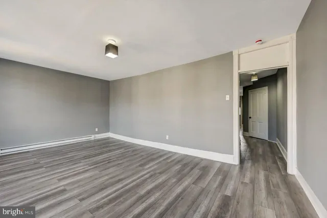 $1,700 | 128 East Broad Street, Tamaqua, PA 18252