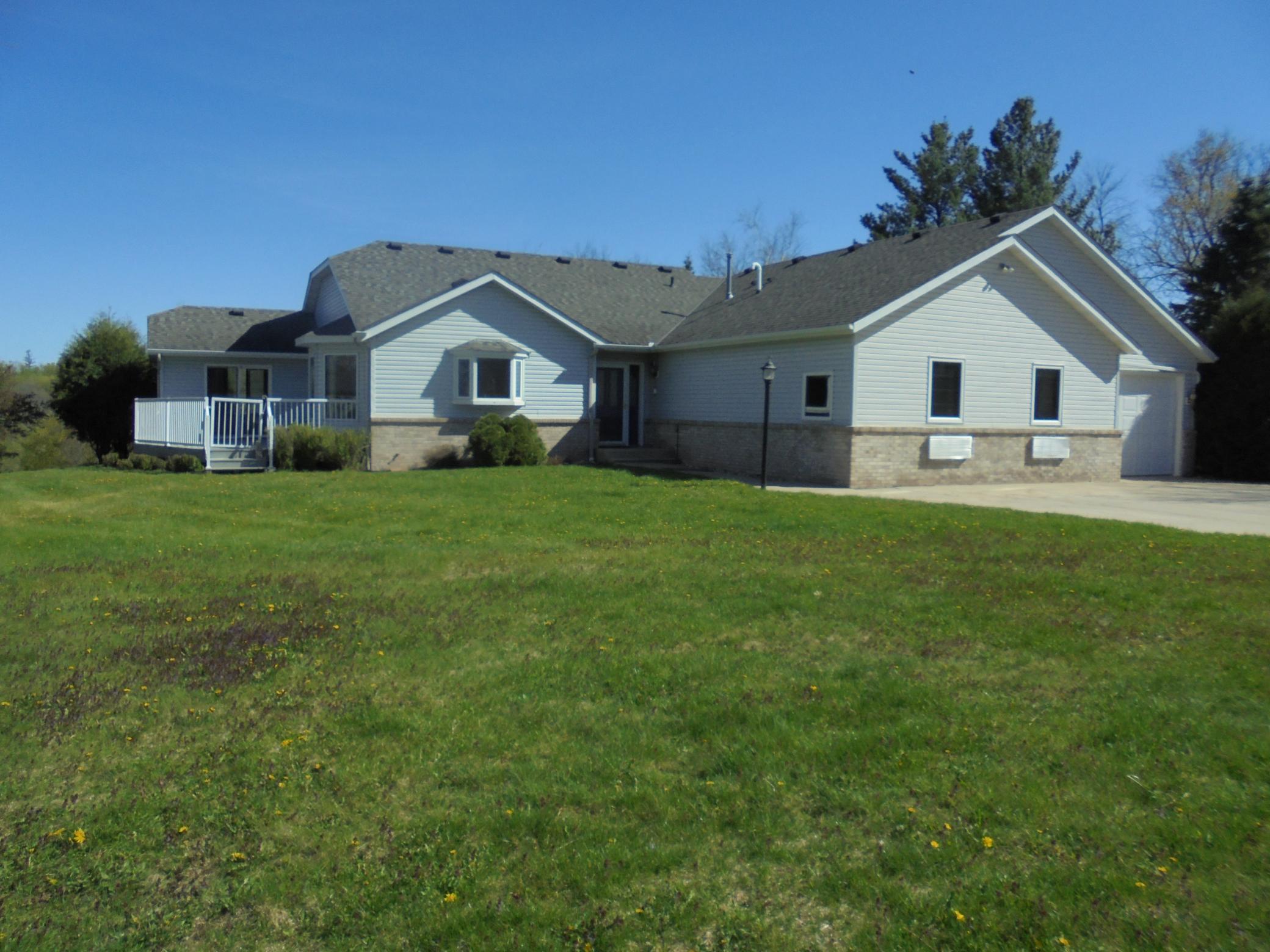 101 North Ridge Road Kenyon, MN 55946 - Photo 3 of 23
