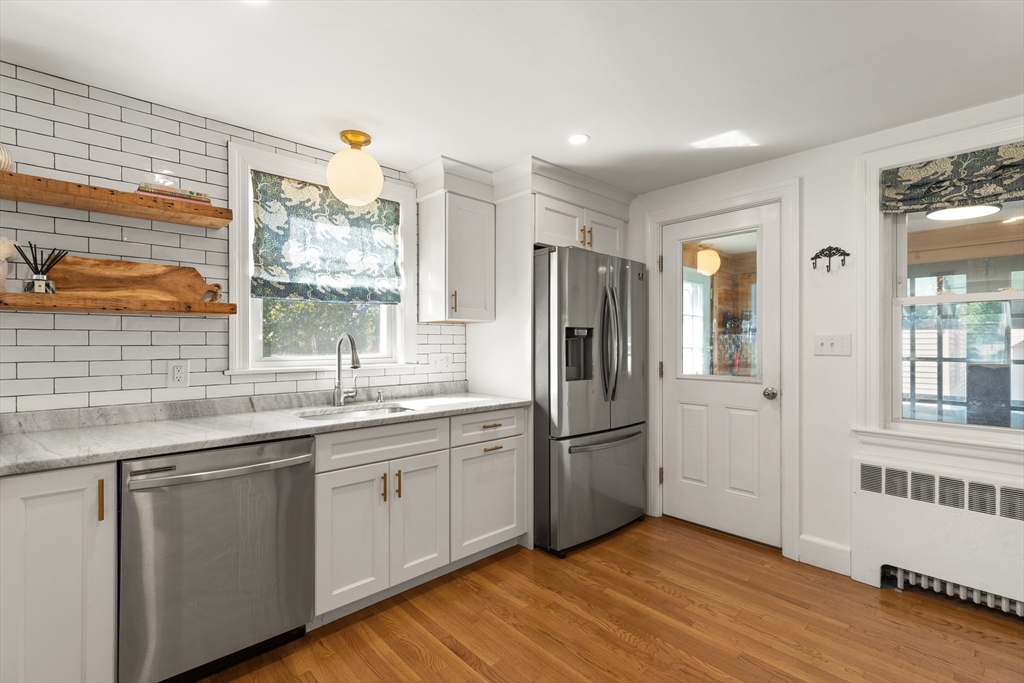 11 Riverside Avenue Quincy, MA 02169 - Photo 15 of 31