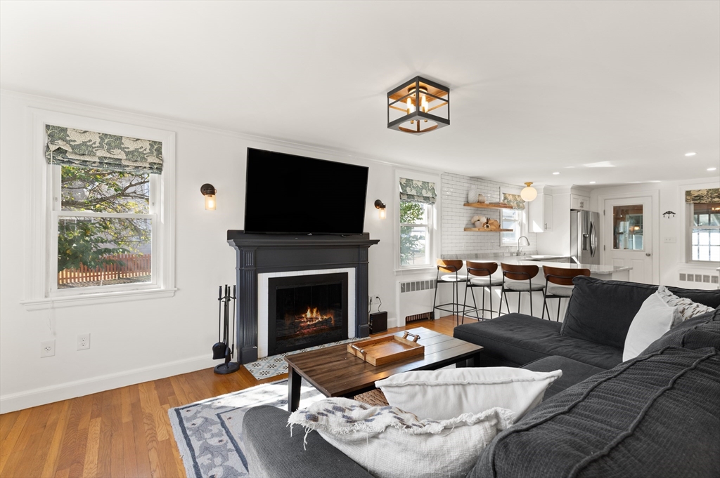 11 Riverside Avenue Quincy, MA 02169 - Photo 7 of 31