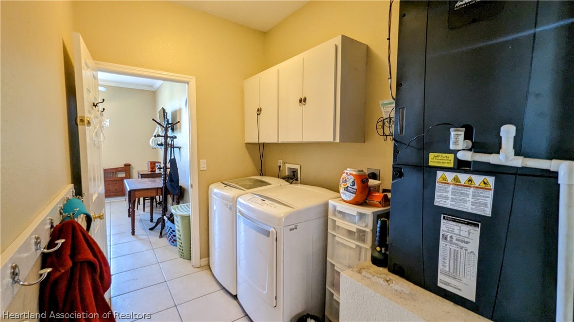 2120 Jack Smith Road Zolfo Springs, FL 33890 - Photo 11 of 36 a utility room with dryer and washer