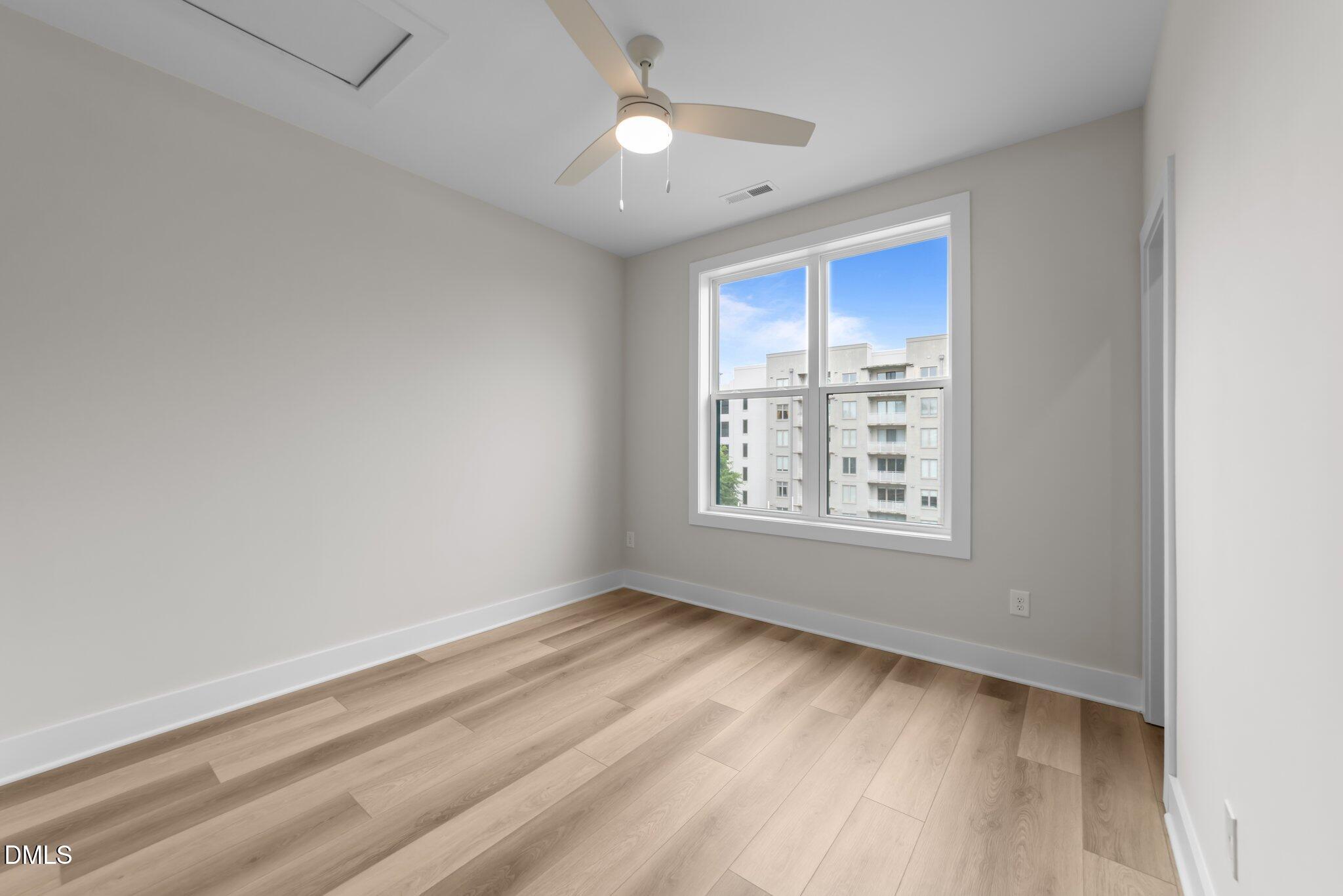 710 West North Street, Unit 101 Raleigh, NC 27603 - Photo 21 of 48 23-web-or-mls-3D5A1766