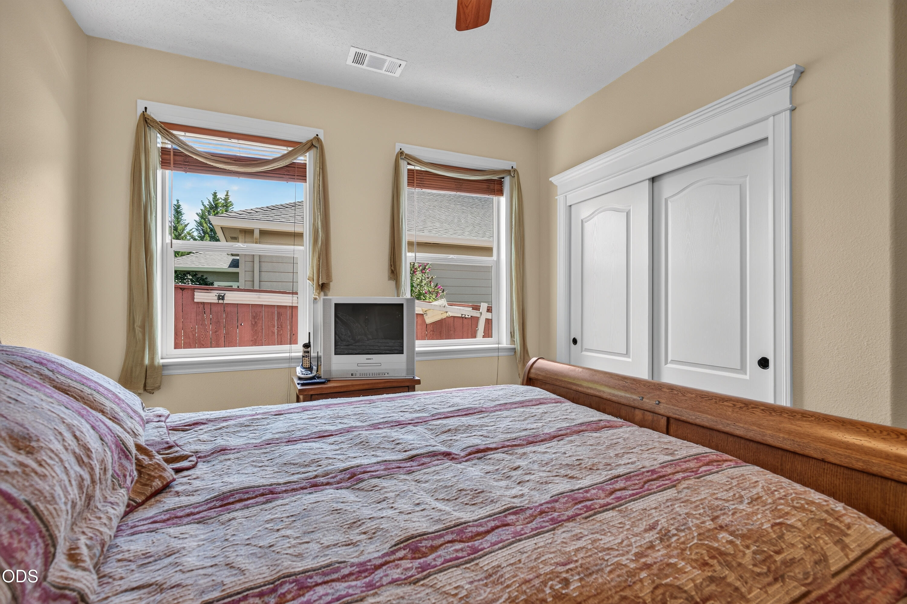 374 Leandra Lane Eagle Point, OR 97524 - Photo 23 of 37
