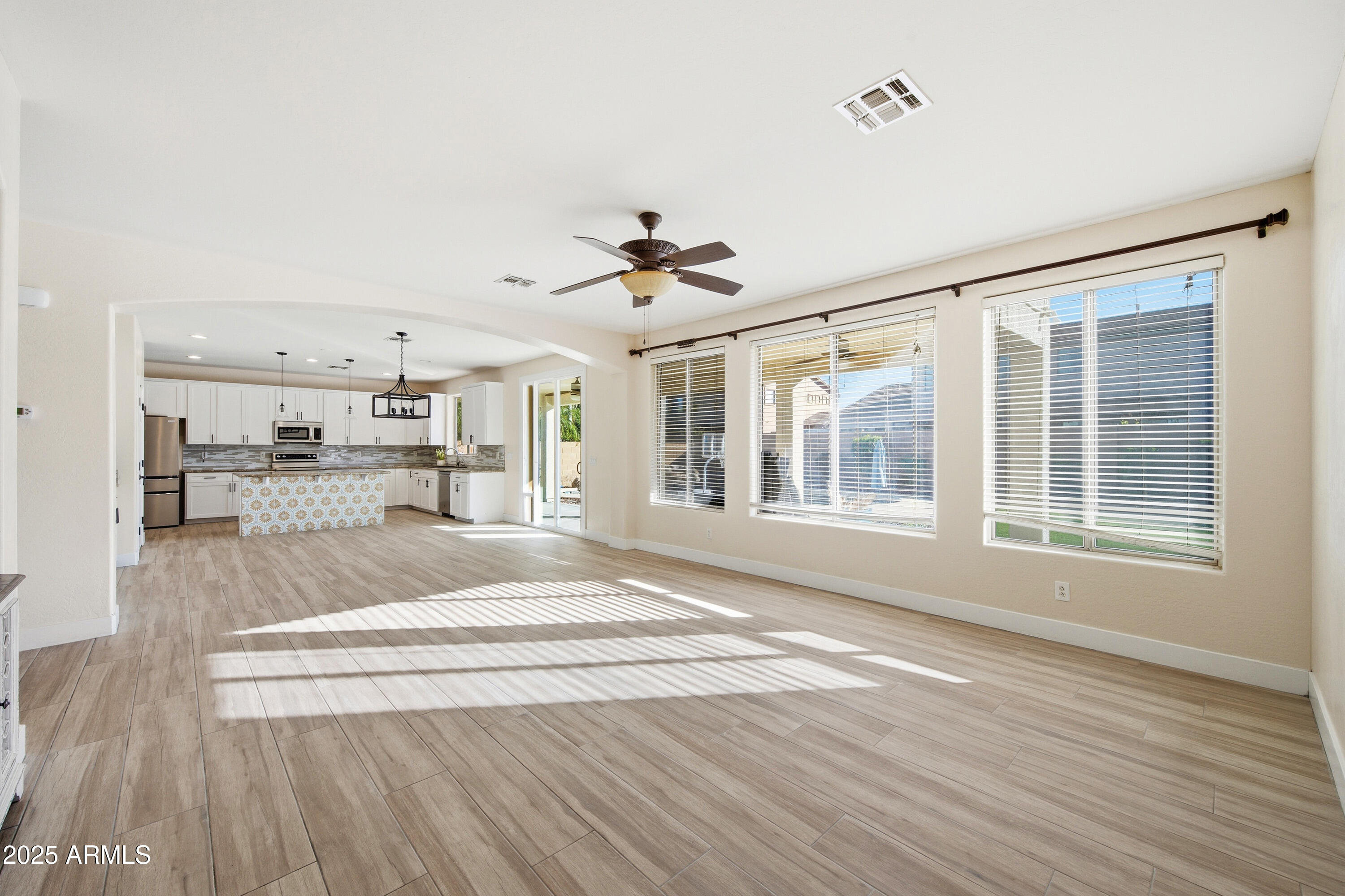 331 East Phelps Street Gilbert, AZ 85295 - Photo 11 of 47 11_dsc_6818