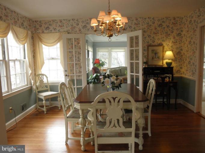 4620 32nd Road North Arlington, VA 22207 - Photo 4 of 28 Dining Room
