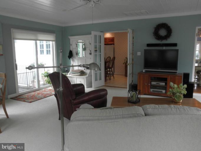 4620 32nd Road North Arlington, VA 22207 - Photo 5 of 28 Family Room #2