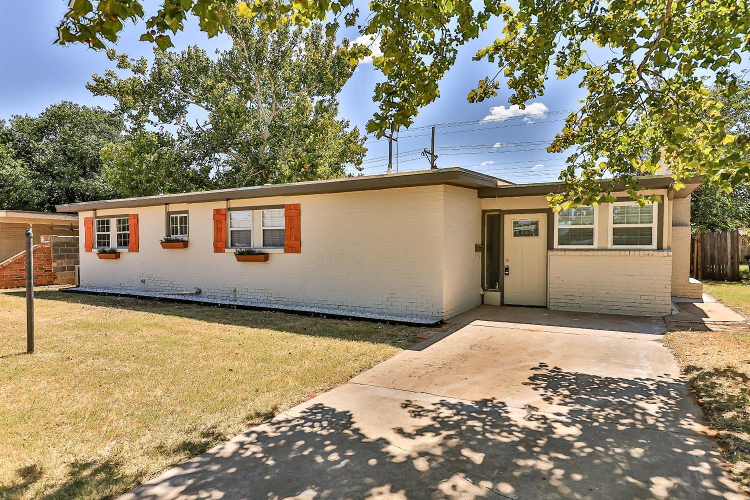 2723 66th Street Lubbock, TX 79413 - Photo 3 of 17 2