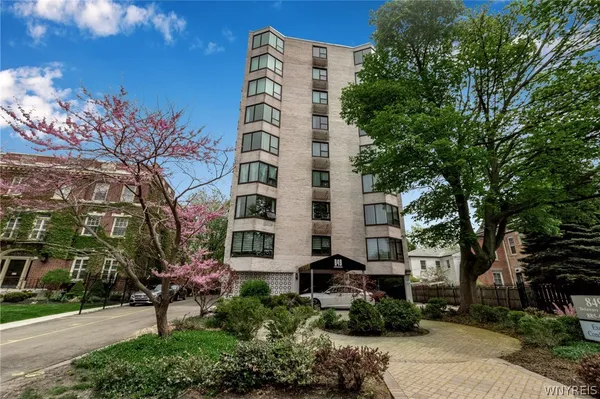 $149,900 | 849 Delaware Avenue, Unit 205, Buffalo, NY 14209