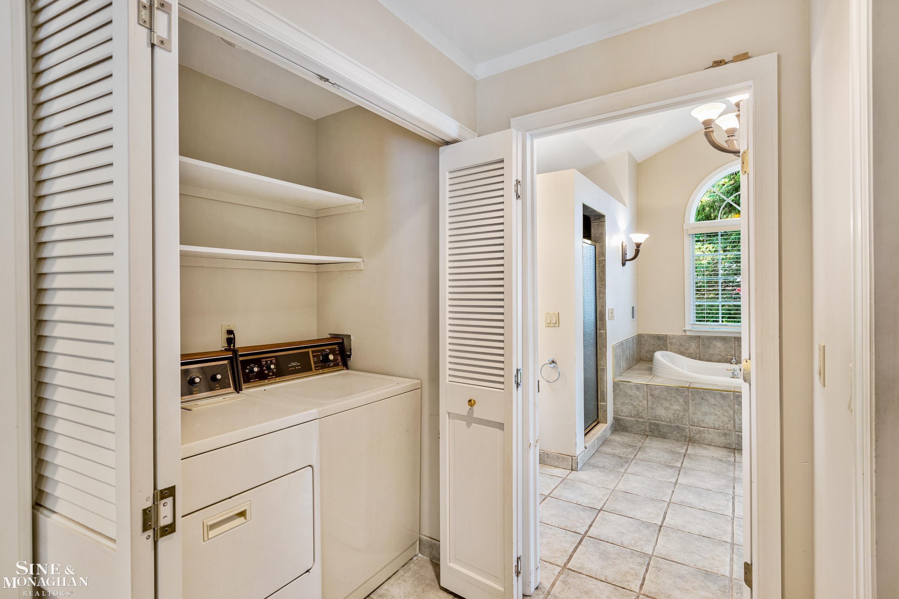 596 Hampton Road Grosse Pointe, MI 48236 - Photo 19 of 37 50116672-18.JPG