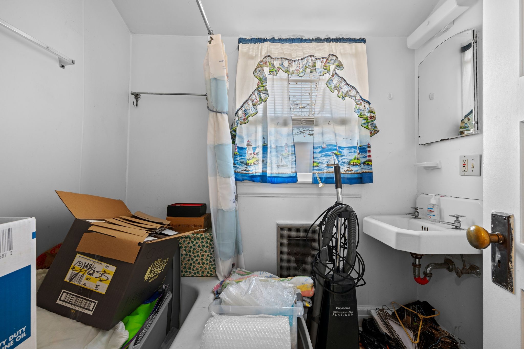 104 Bank Avenue Centerville, TN 37033 - Photo 17 of 18 a view of dining room and furniture