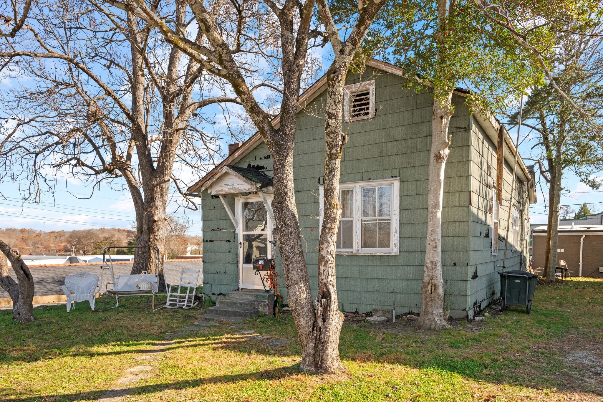104 Bank Avenue Centerville, TN 37033 - Photo 4 of 18 a view of a house with a yard