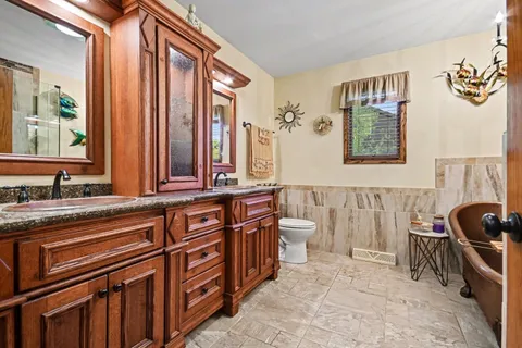 $664,000 | 2304 Riivendell Drive, New Lenox, IL 60451