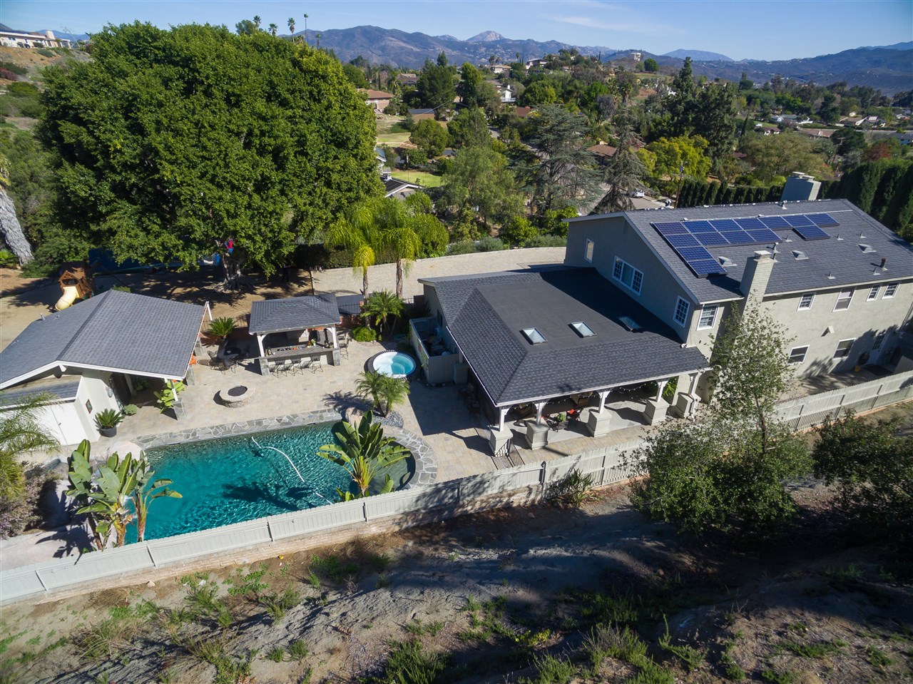11702 Shadowglen Road El Cajon, CA 92020 - Photo 5 of 25 Gallery Image 5