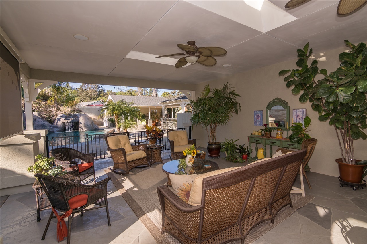 11702 Shadowglen Road El Cajon, CA 92020 - Photo 8 of 25 Gallery Image 8
