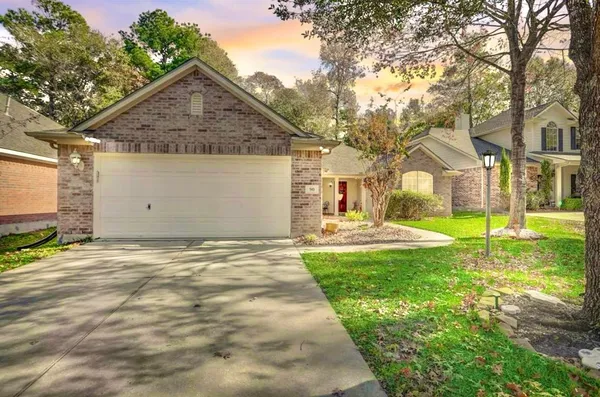 $2,600 | 90 North Creekmist Place, The Woodlands, TX 77385