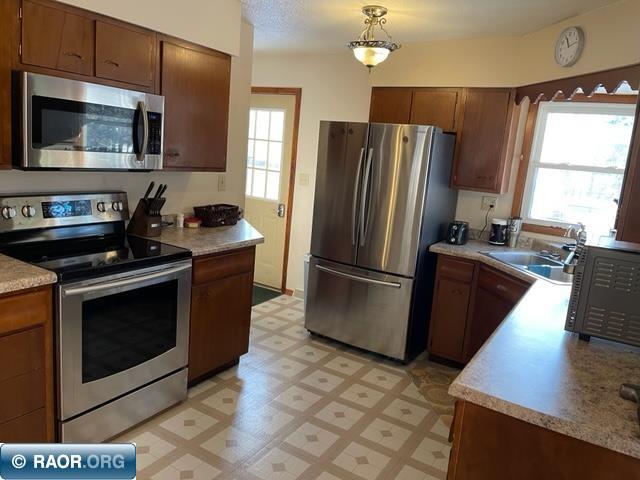 3158 Anderson Road Hibbing, MN 55746 - Photo 8 of 33