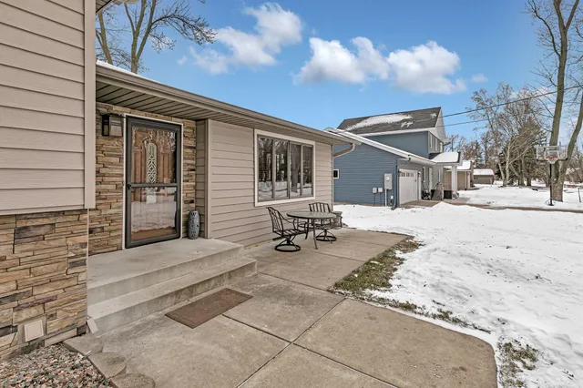 $480,000 | 33744 Highland Terrace, Avon, MN 56310