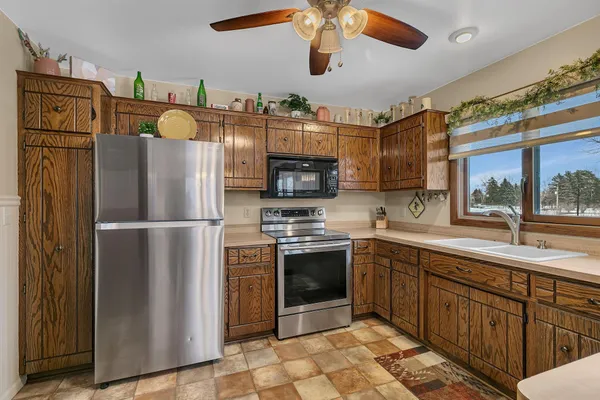 $475,000 | 33744 Highland Terrace, Avon, MN 56310